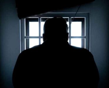 Illustration d'un détenu en prison