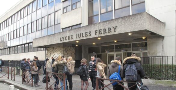 Entrée du lycée Jules-Ferry à Versailles, photographie d’archive publiée en avril 2017
