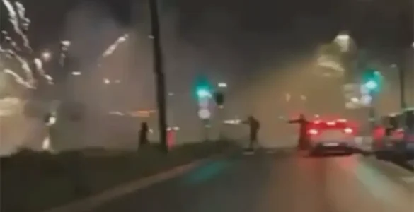 Attaque du commissariat de Vitry-sur-Seine par des tirs de mortiers dans la nuit du 26 au 27 octobre 2026, capture d'écran vidéo diffusée par Actu17