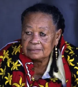 Portrait de Zéna M'Déré, figure du combat pour le maintien de Mayotte dans la France