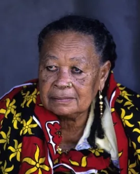 Portrait de Zéna M'Déré, figure du combat pour le maintien de Mayotte dans la France